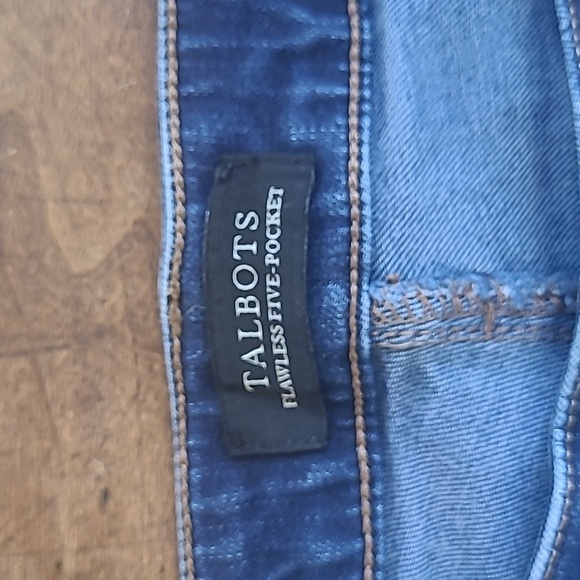 Talbots Jeans Women's sz 10 Flawless Five Pocket Straight Leg Curvy Denim Jeans - Picture 5 of 10